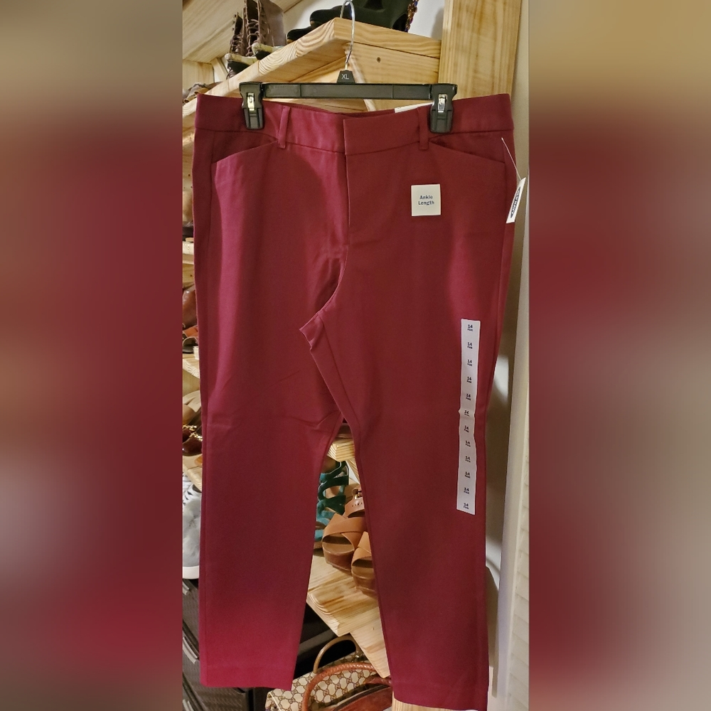 Old Navy Burgundy Pants NWT! Size 14